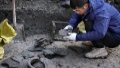 Chinese archaeologists at work. Photo by Xinhua.