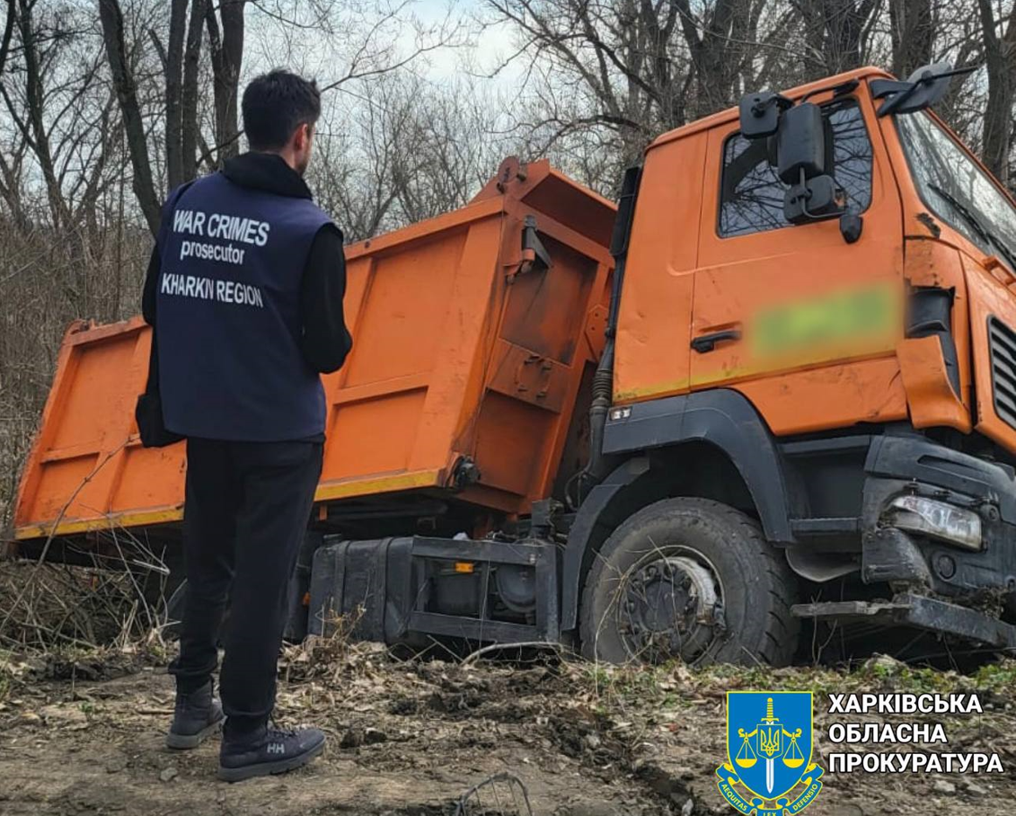 Потерпілого водія госпіталізували. Фото: Харківська обласна прокуратура