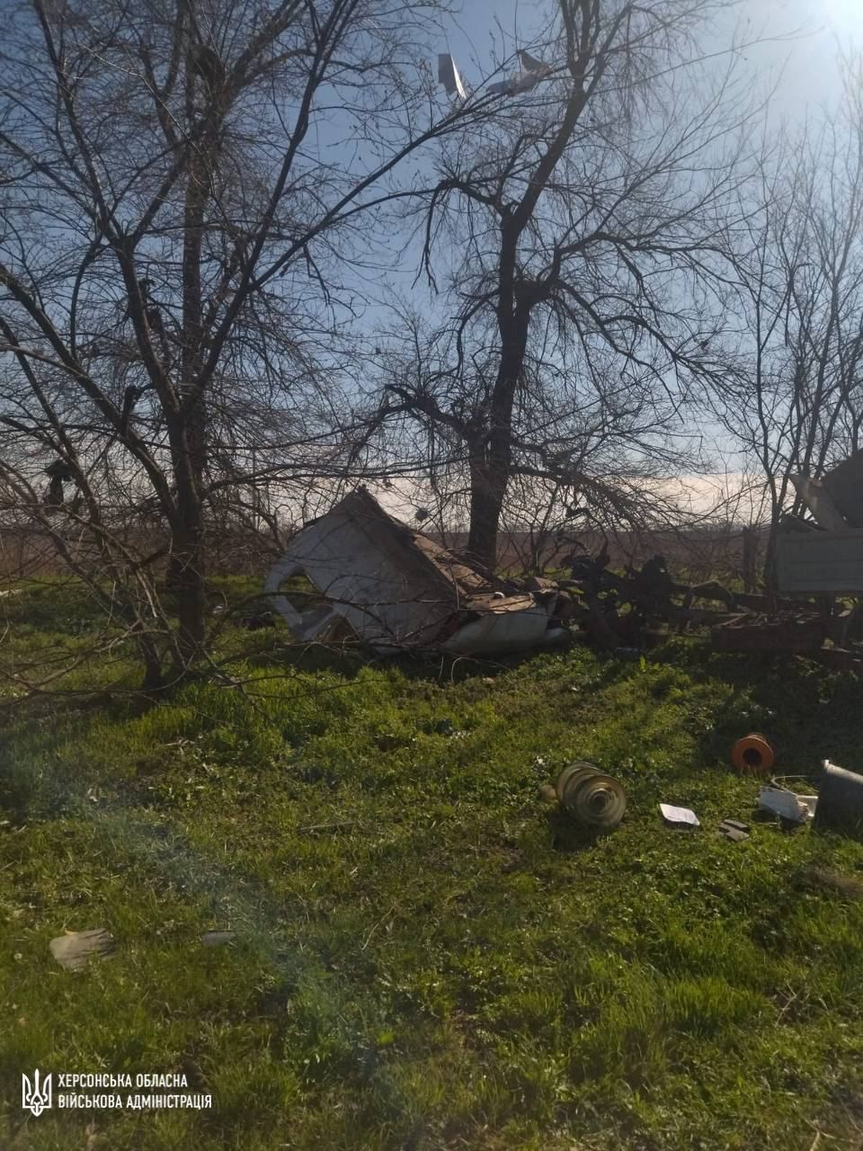 Троє електромонтерів підірвалися на російській міні. Фото: telegram/Херсонська ОВА