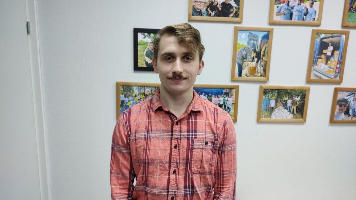 Грэм Голки, американский волонтер