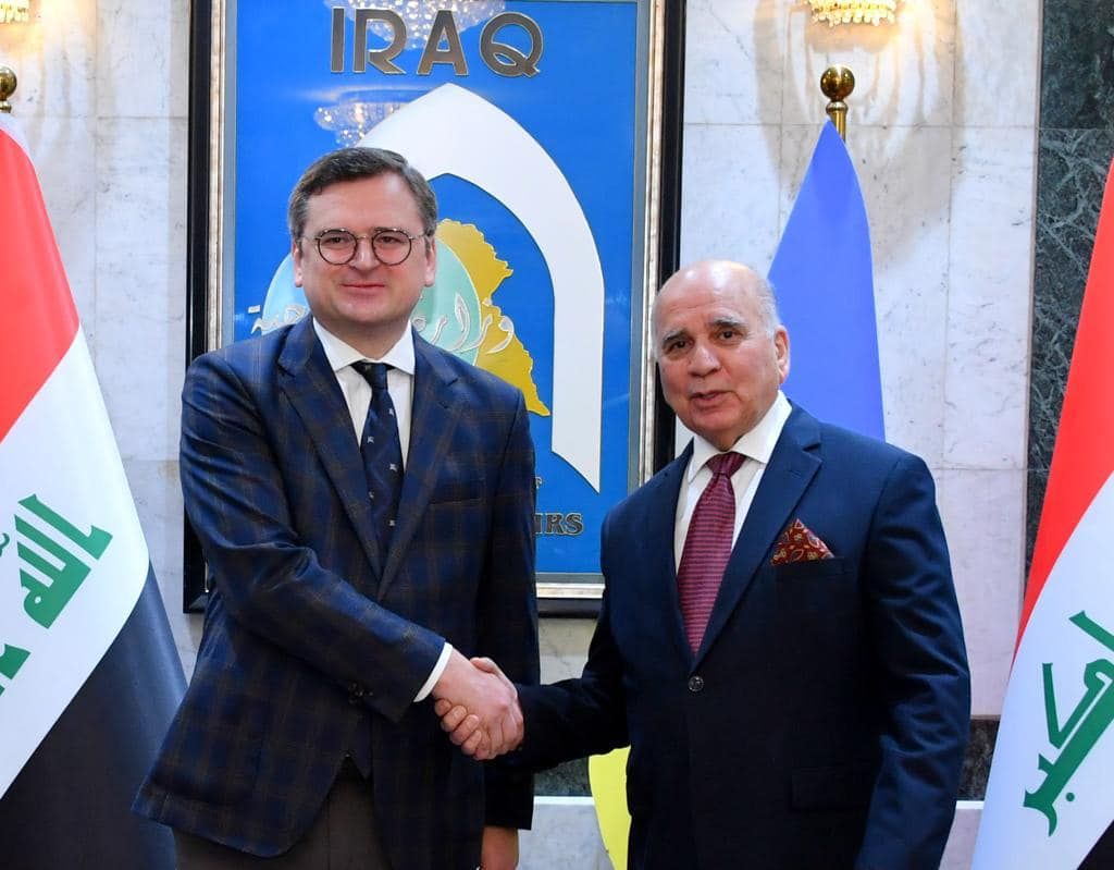Дмитро Кулеба провів в Багдаді переговори із віцепрем’єр-міністром, міністром закордонних справ Іраку Фуадом Хусейном. Фото: МЗС