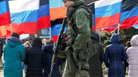Окупанти у вересні провели "вибори". Фото: zmina.