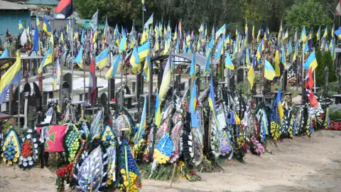 Национальное военное мемориальное кладбище. Фото: Цензор.НЕТ