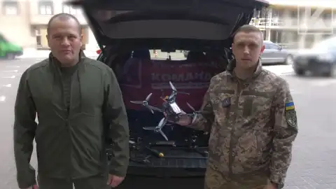 "Украинская команда" передала на передовую еще одну партию боевых беспилотников со "взрывными посланиями". Скриншот видео