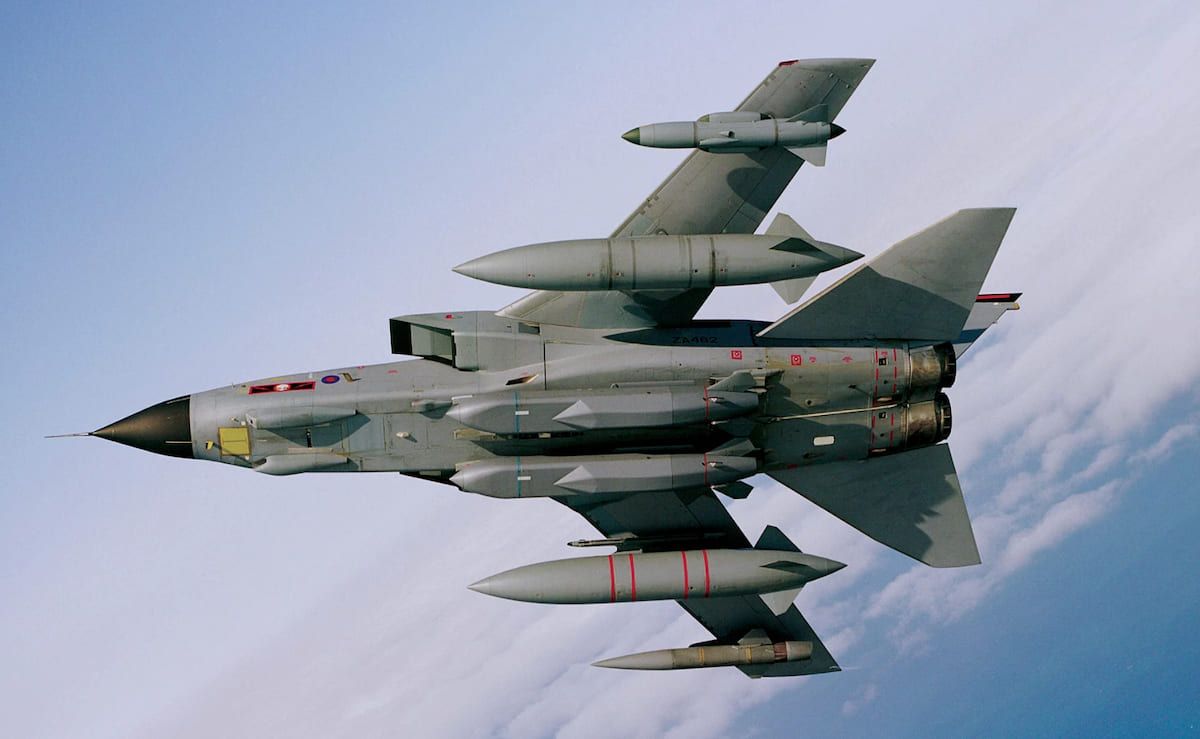 Британський Tornado GR4 з двома ракетами Storm Shadow. Фото: Міноборони Великої Британії