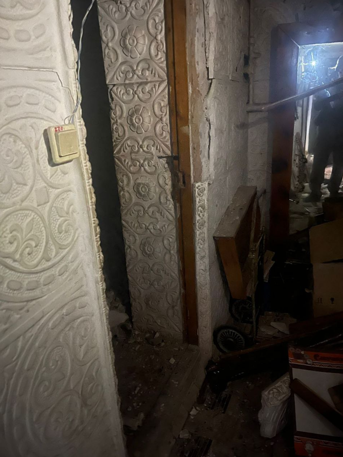 Повреждения внутри здания.  Фото: telegram/Павел Кириленко.