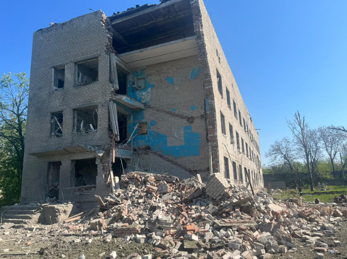 Росіяни вдарили по лікарні в Авдіївці. Фото: telegram/Павло Кириленко.