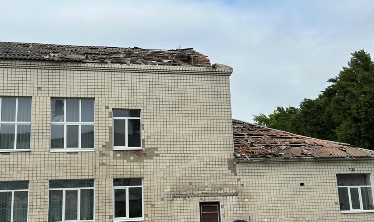 Наслідки російського обстрілу. Фото: Сумська ОВА