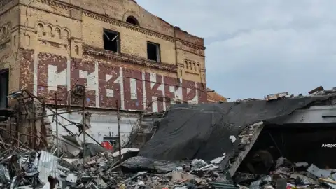 Зруйнована росіянами центральна частина тимчасово окупованого Маріуполя. Фото: telegram/АндрющенкоTime