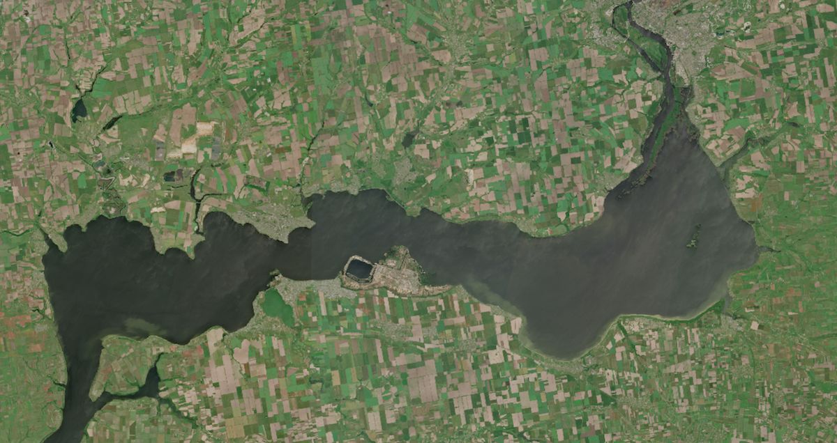 Супутниковий знімок Каховського водосховища за 5 червня. Фото: ESA / Copernicus Sentinel / Sentinel-2 L2A