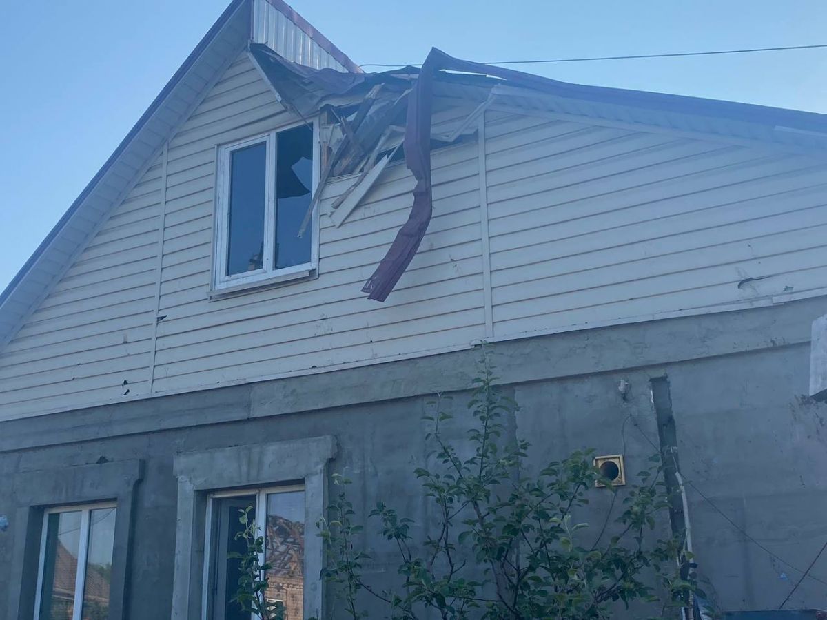Наслідки обстрілу в Дніпропетровській області. Фото: Telegram/Микола Лукашук – голова ДОР