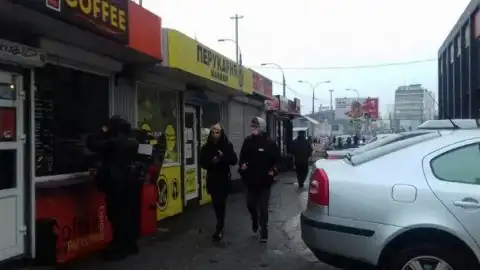 МАФы возле станции метро "Минская" в Киеве. Фото из открытых источников