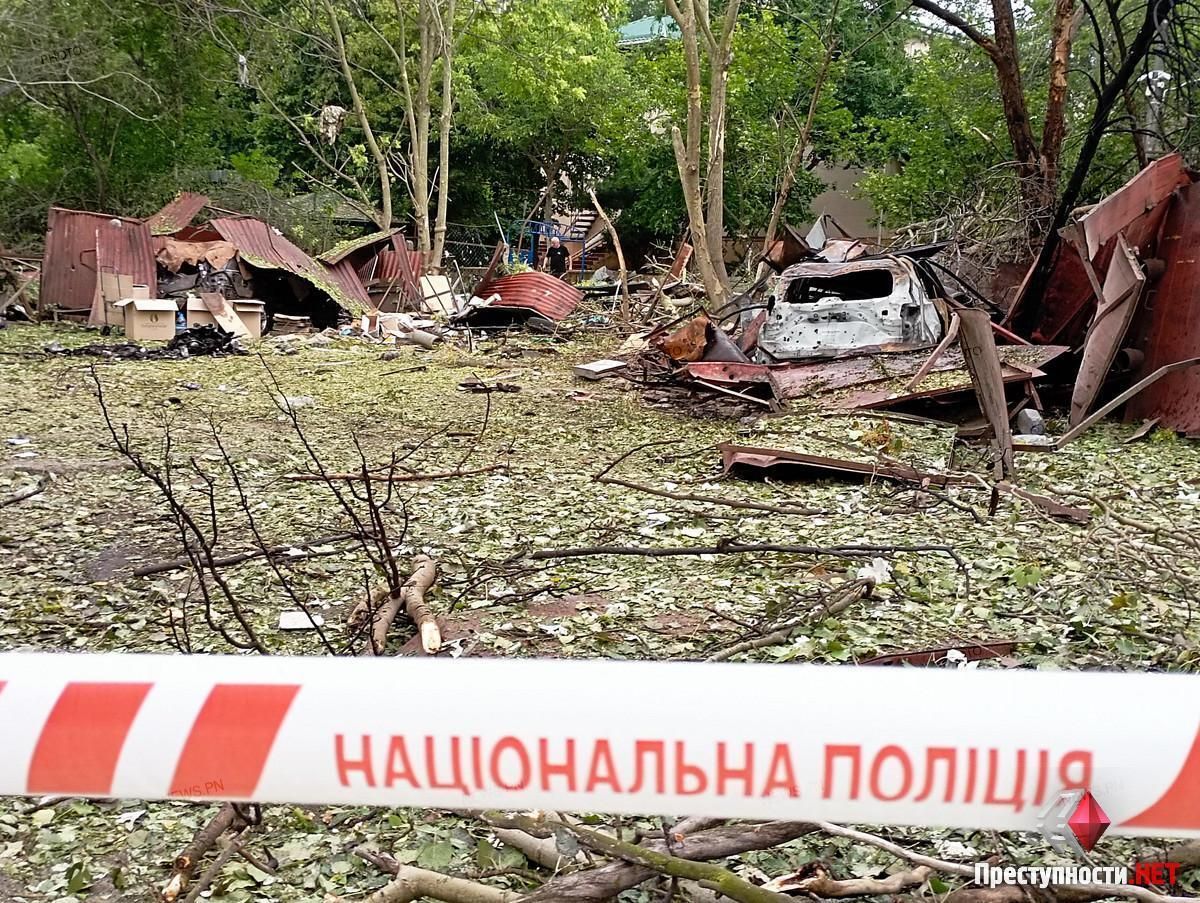 Последствия ночного оккупантами города. Фото: Преступности.НЕТ