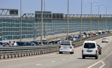 Автомобілі заїжджають на Керченський міст Фото: ТАСС.