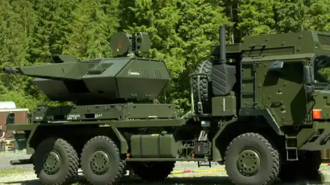 Rheinmetall workshop in Ukraine for the repair and production of armored vehicles becomes operational