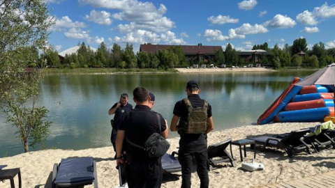 Озеро на Київщині. Фото: Речниця поліції Київщини Ірина Прянішнікова
