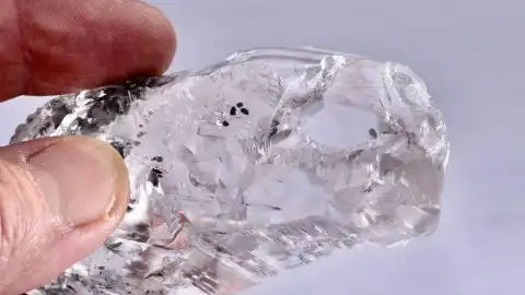 1,080-carat white diamond discovered in Botswana. Photo by Xinhua.

