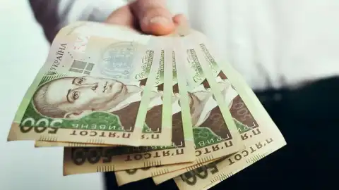 Денежная помощь. Иллюстрация из открытых источников