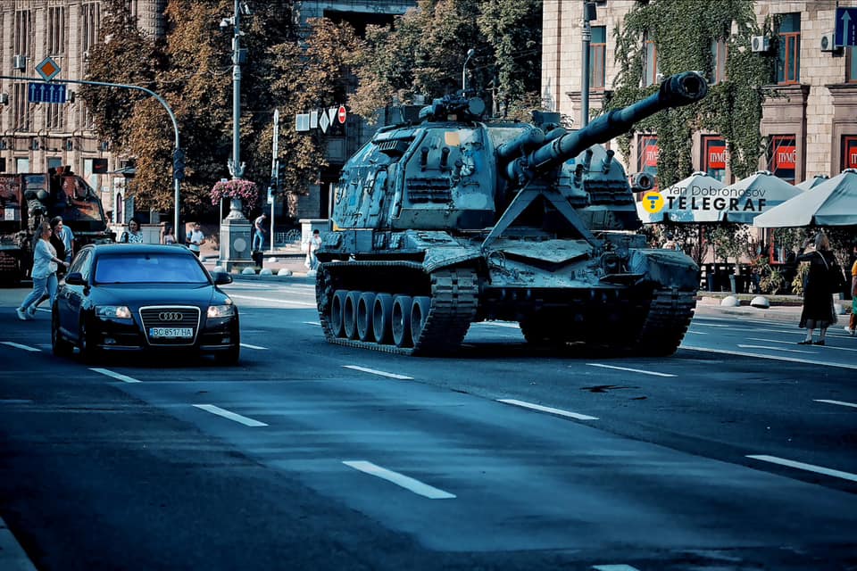 Російська техніка. Фото: Yan Dobronosov