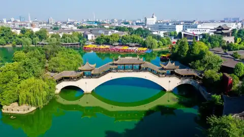 A view of the Taierzhuang ancient town along the Beijing-Hangzhou Grand Canal in Taierzhuang District of Zaozhuang City, east China's Shandong Province. Photo by Xinhua/Guo Xulei.