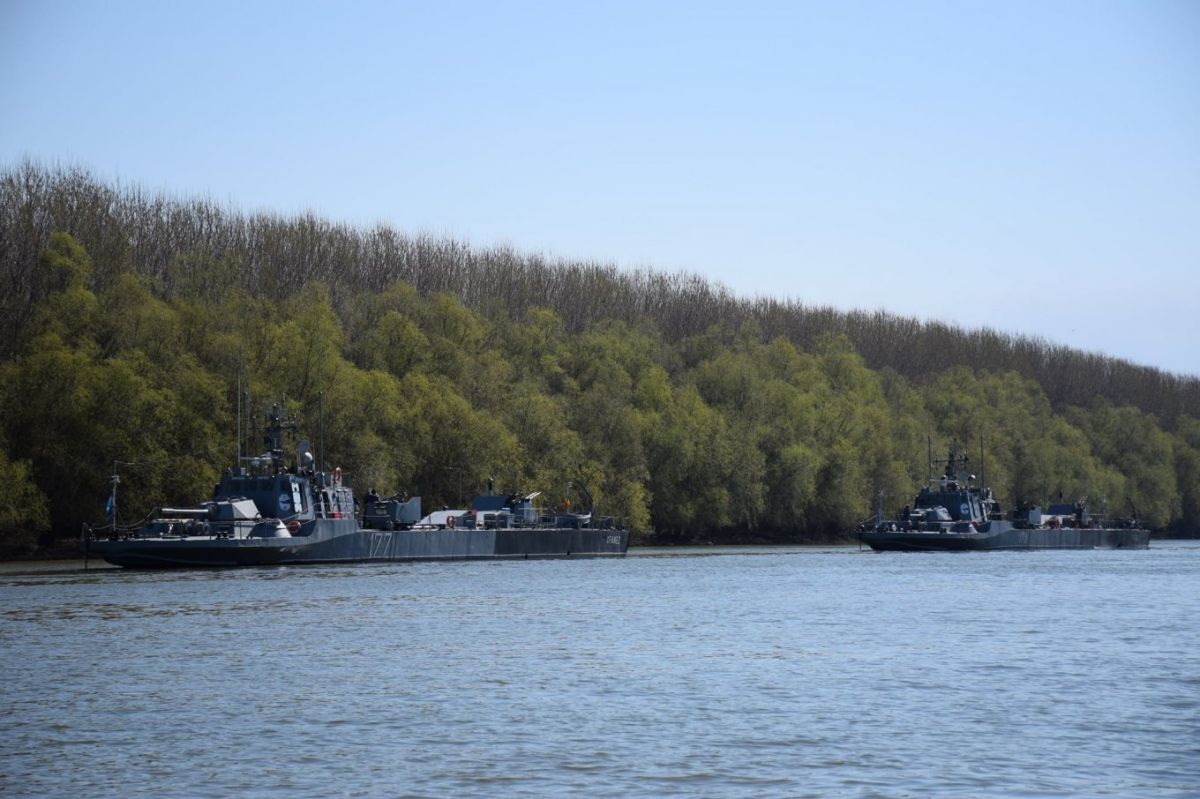 Річкові монітори Румунії на Дунаї. Фото з відкритих джерел