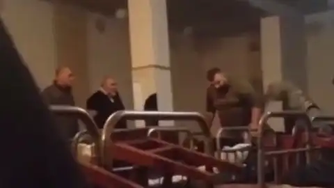 Избиение в ТЦК Тернопольщины. Фото: скриншот видео