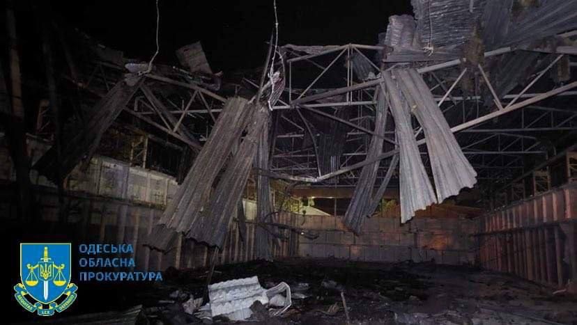 Уночі ворог здійснив дронову атаку. Фото: Офіс Генерального прокурора