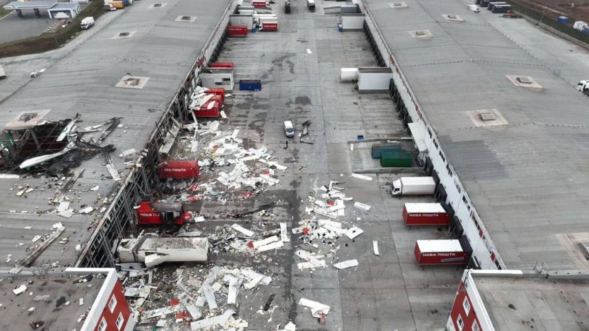 Окупанти варили ракетами С-300. Фото: МВС України