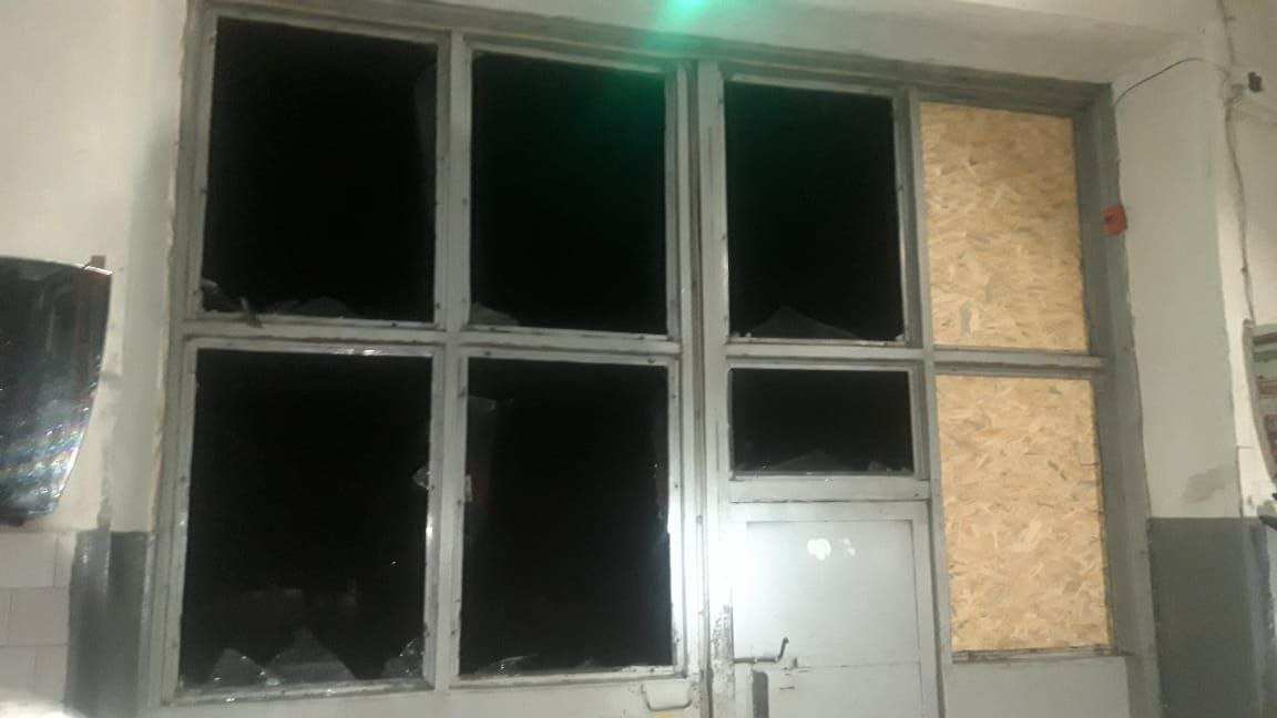 Наслідки обстрілу. Пожежна частина на Харківщині. Фото: facebook/МВС