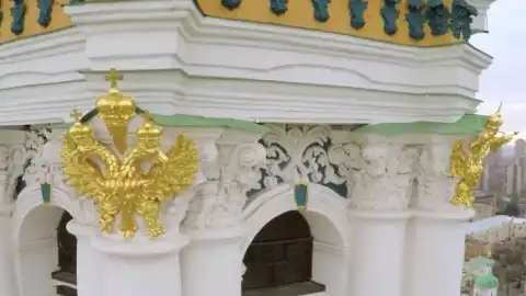 Колокольня Киево-Печерской Лавры. Кадр видеозаписи