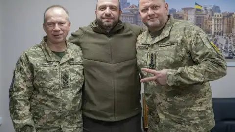 Umierov and Zaluzhnyi visit soldiers' positions on Eastern axis and discuss issue of training recruits