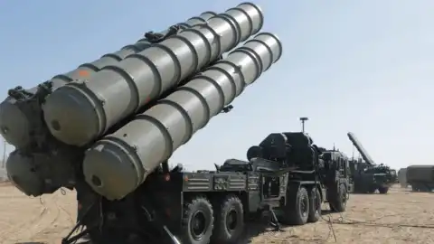 Russia stockpiles 10,000 S-300 missiles for strikes against Ukraine – Zelenskyy