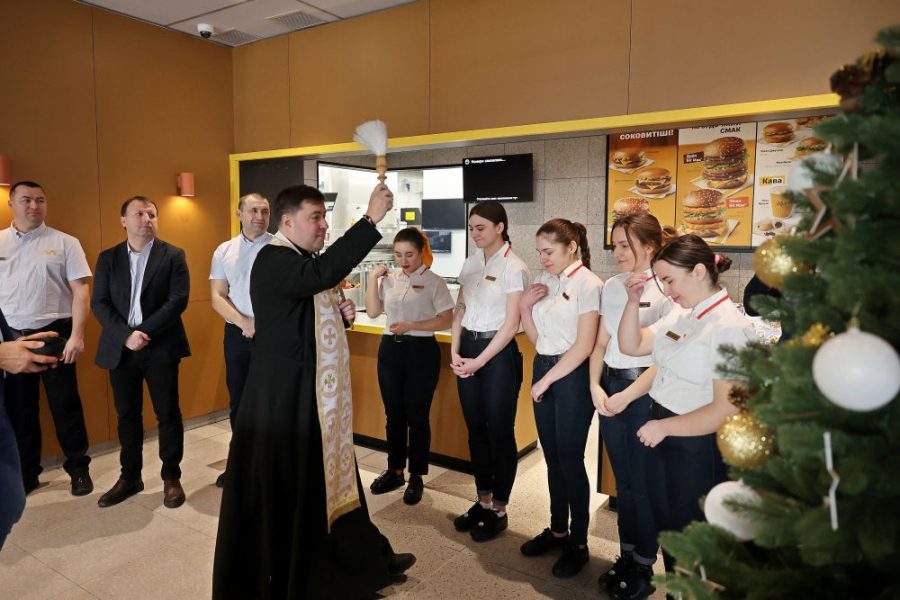 Освячення. McDonald’s. Фото: portal.lviv