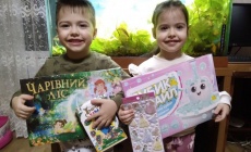 Діти українських журналістів отримають 2 тисячі настільних ігор у подарунок. Фото: НСЖУ.