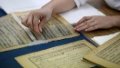 Masters of restoration bring ancient books back to life. Photo by Xinhua.