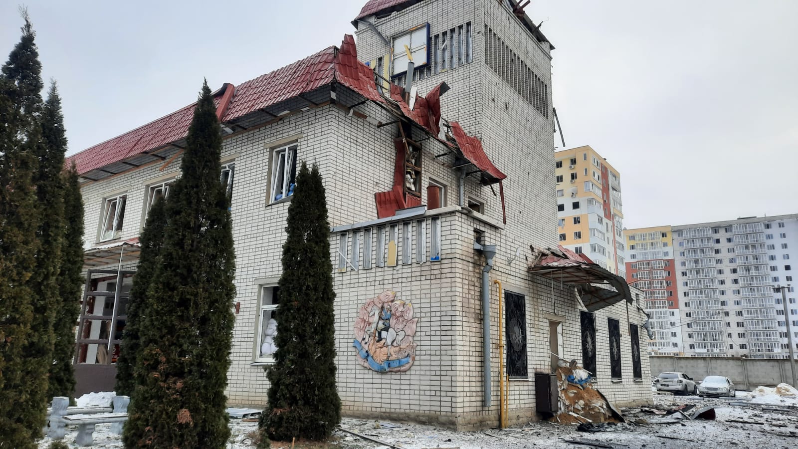 Наслідки атаки росіян. Фото: ДСНС