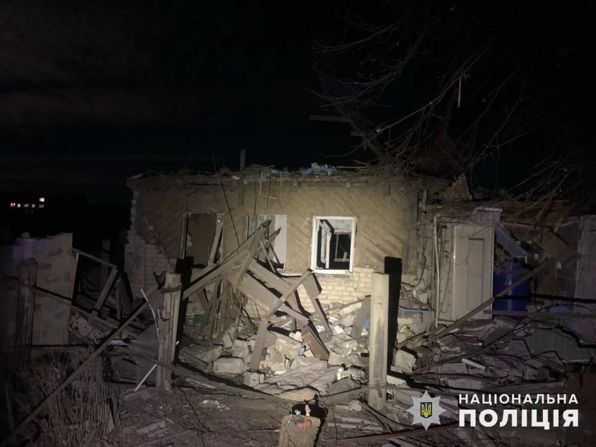 Наслідки російського удару по Гірнику. Фото: Національна поліція 
