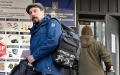 Kniaziev at the entrance to the detention center. Photo: Slovo i Dilo.