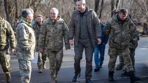На оснащение 112 бригады Киев направил 230 миллионов, – Кличко на встрече с бойцами киевской ТРО, которые отправляются на восток