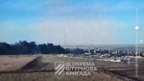 В Авдеевке оккупанты применяют фосфорные снаряды. Скриншот видео: Telegram/3-тя окрема штурмова бригада