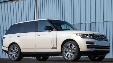RANGE ROVER. Фото з сайту автодилерів