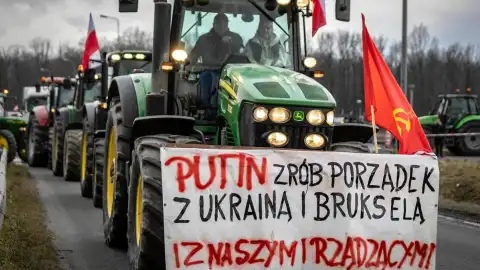 МИД Польши отреагировал на пророссийский плакат на протесте фермеров