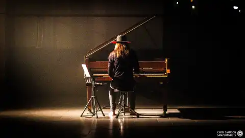 The musical project "Ukraine on fire" unites musicians from 11 countries to support Ukraine