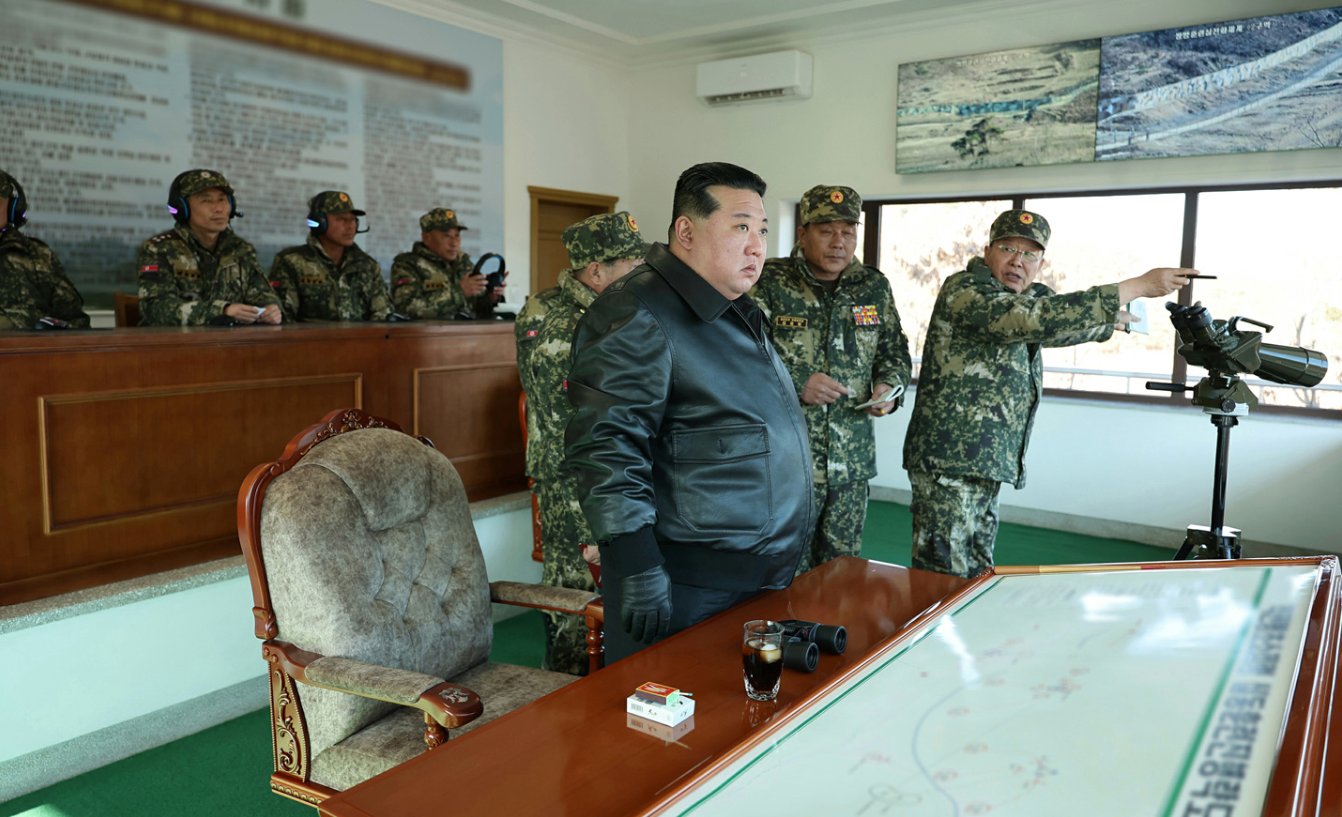 Кім Чен Ин. Військові навчання. Фото: nknews