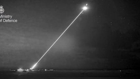Британська лазерна зброя DragonFire. Скриншот відео: X/Ministry of Defence