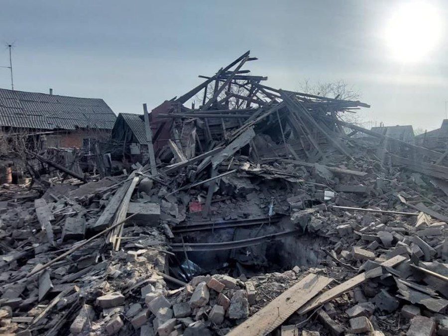 Наслідки обстрілу Новогродівки на Донеччині. Фото: Донецька ОВА