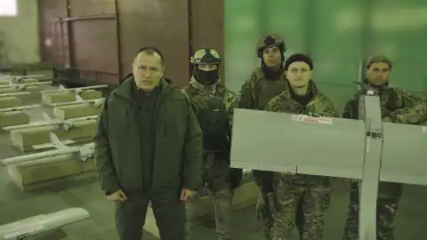 "Украинская команда" передала батальону "Свобода" большие дроны-самолеты с пожеланиями оккупантам от украинцев, – Палатный