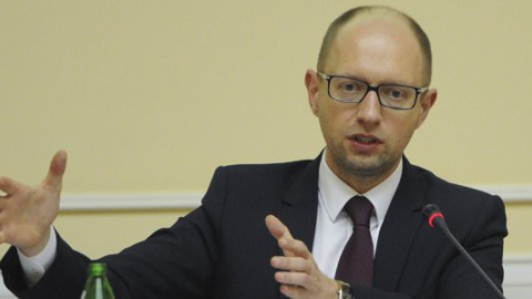 Яценюк: новая оборонная доктрина должна признать Россию государством-агрессором