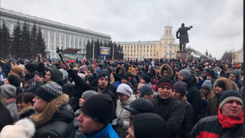 Багатотисячний мітинг в Кемерово: люди вимагають розповісти про справжню кількість загиблих