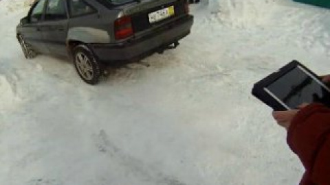 Проект безпілотного автомобіля жартома назвали "Тачка Джеймса Бонда". Скріншот із відеоролика.